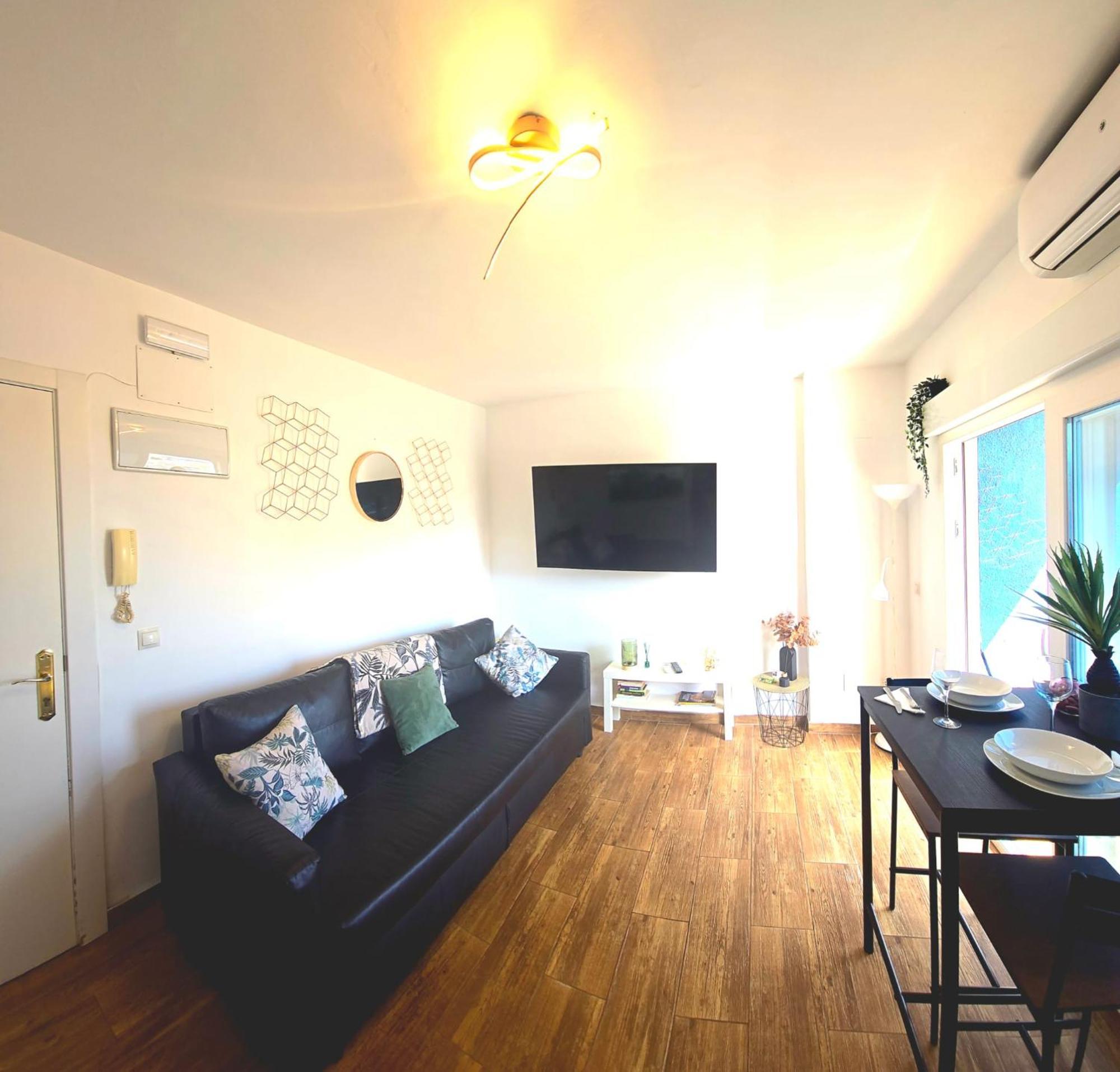 Bellevue Sea View Apartment By Namaste Elite Torremolinos Exteriör bild